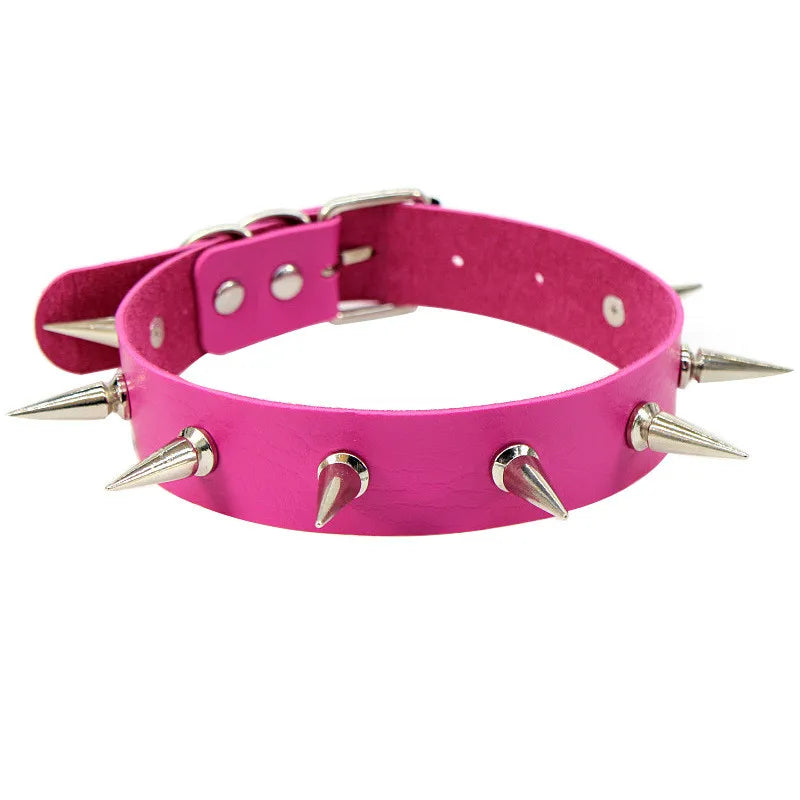 Big Spike Rivets Choker