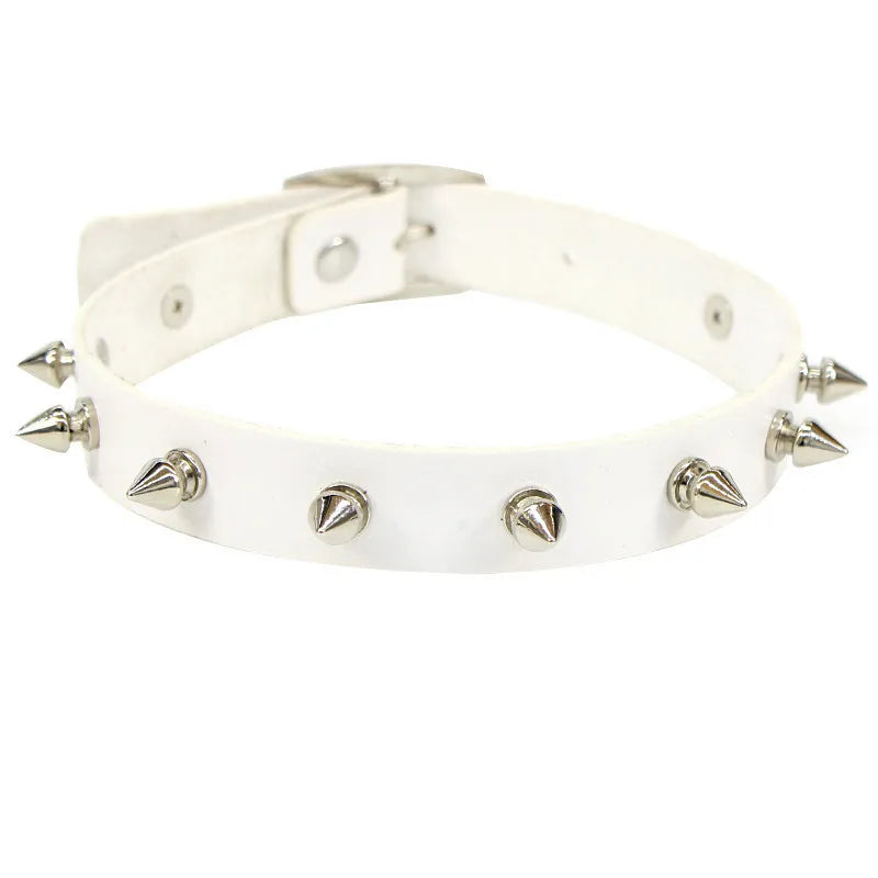 Big Spike Rivets Choker