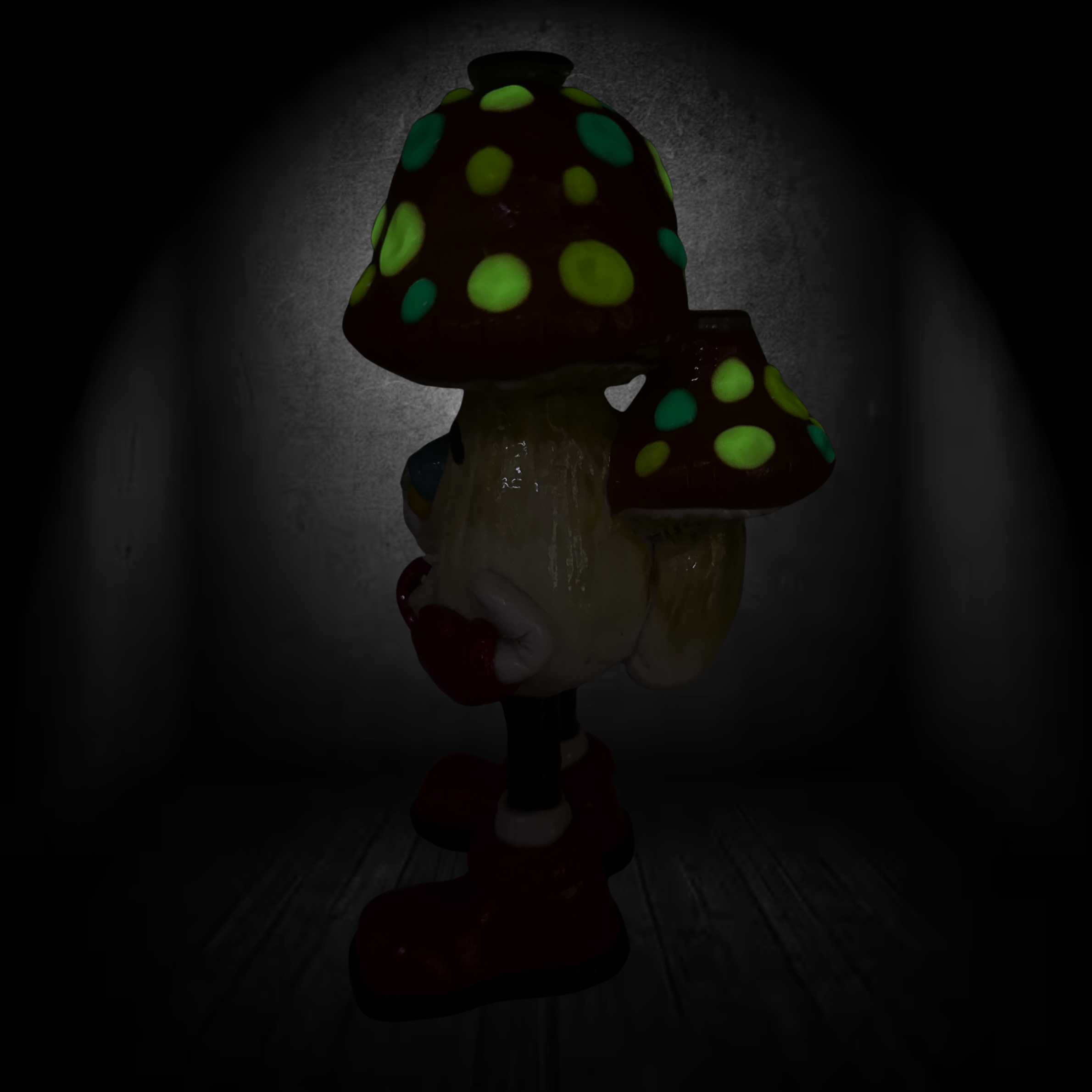 Trip-Catcher Glow In The Dark Mushroom Glass Bubbler - 7.9 In
