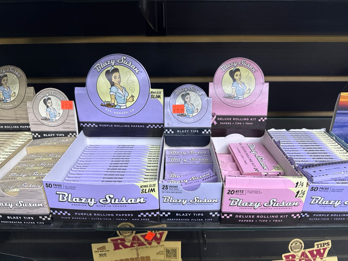 Blazy Susan papers and tips full display boxes