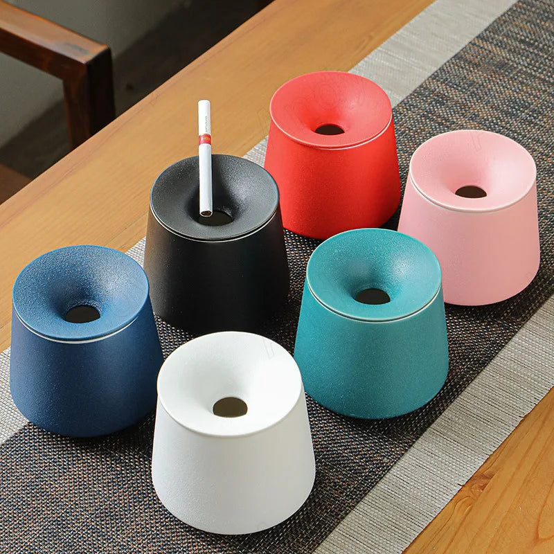 European Ceramic Ashtray Creative Overglaze Decorative Living Room Ashtrays Office Desktop Modern Ash Tray Home Decoration