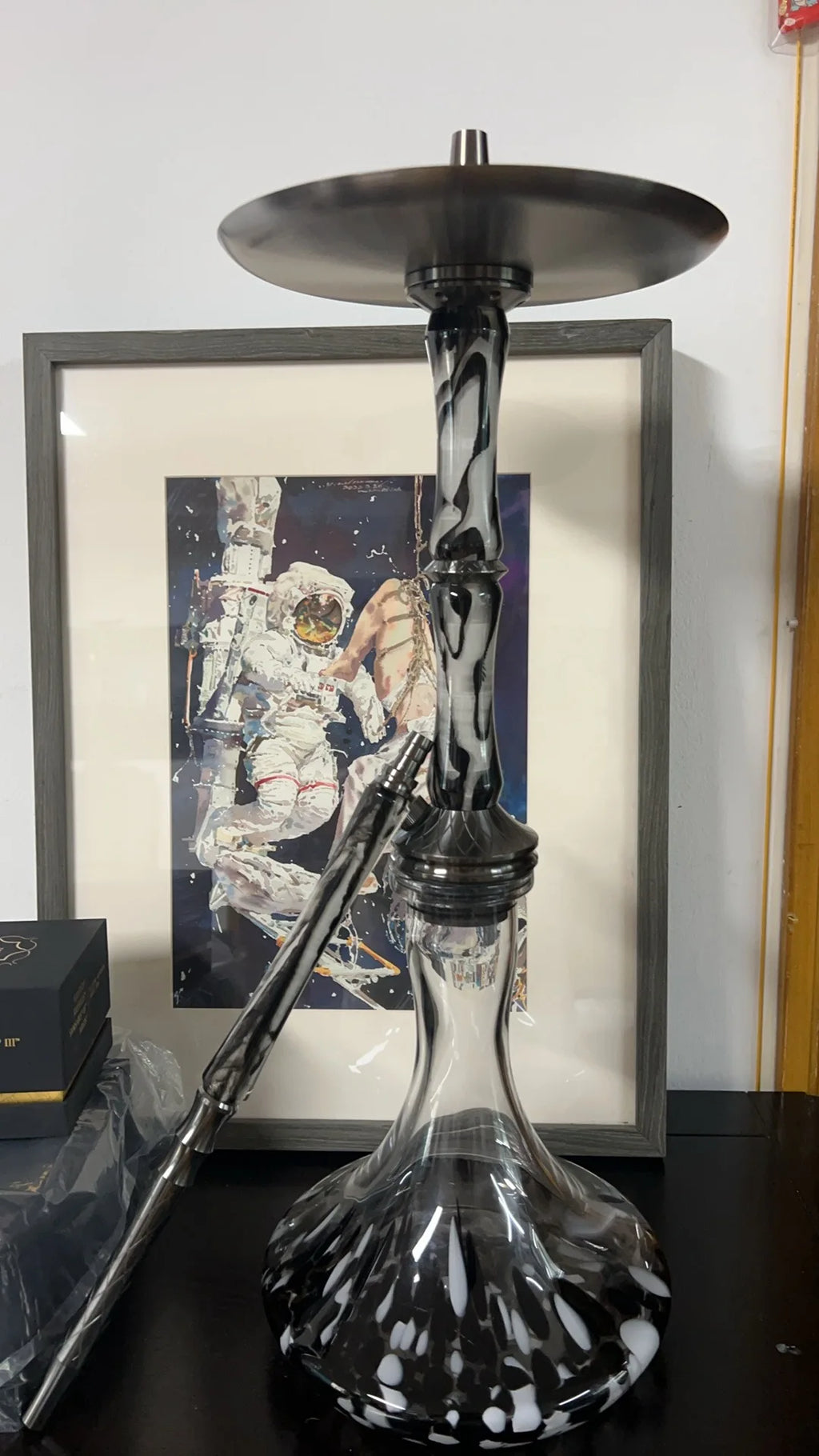 German Handcrafted Hookah - Premium Imported Shisha with Luxury Finish"